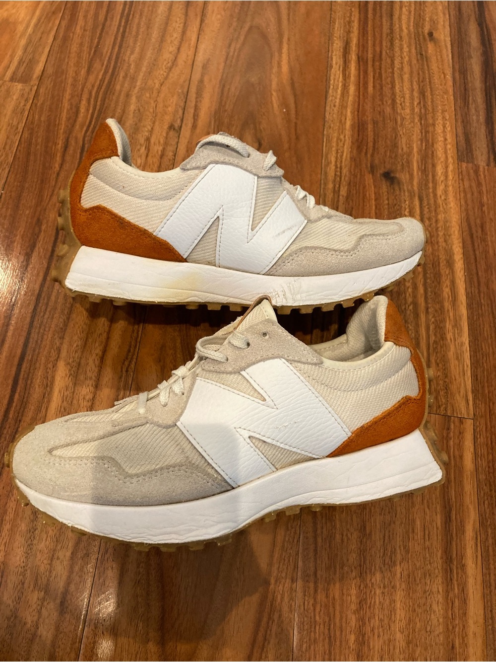 New Balance 327 Sea Salt Rust IU Oxide Women’s Size 7.5